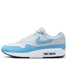 Cargar imagen en el visor de la galería, NIKE AIR MAX 1 WHITE/UNIVERSITY BLUE